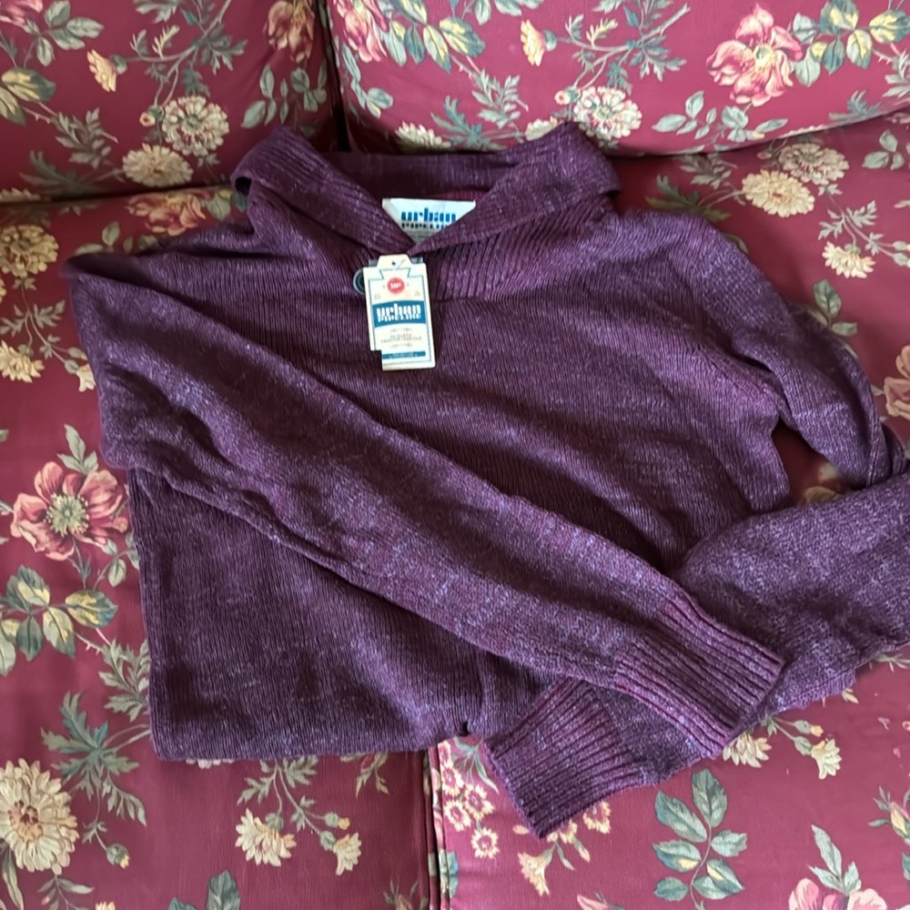 Urban pipeline maroon sweater